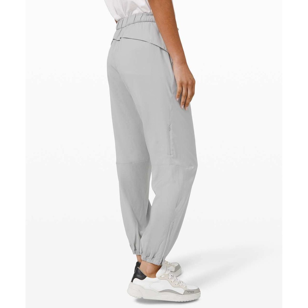 Lululemon Essential Affinity Mid Rise Jogger 8 Silver Drop W5CHAS 5 Pocket Pants